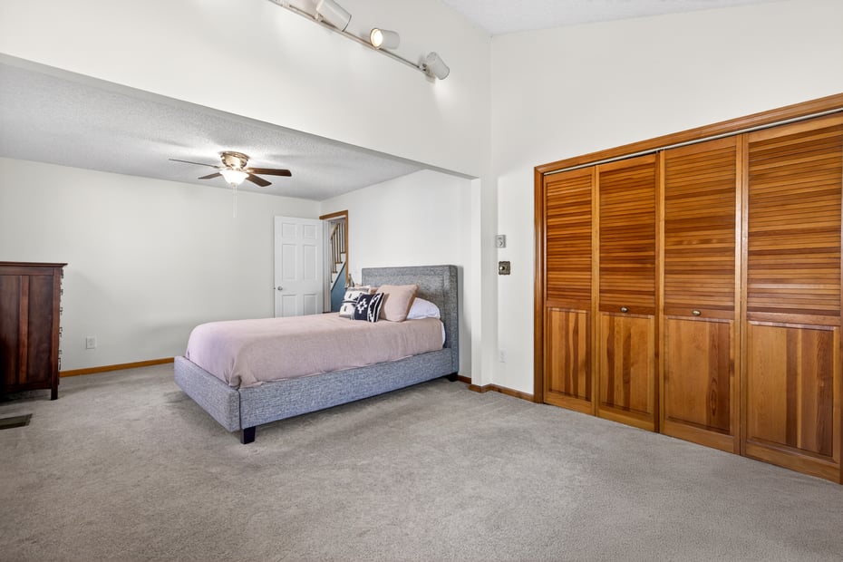 39 Westview Street Photo 14
