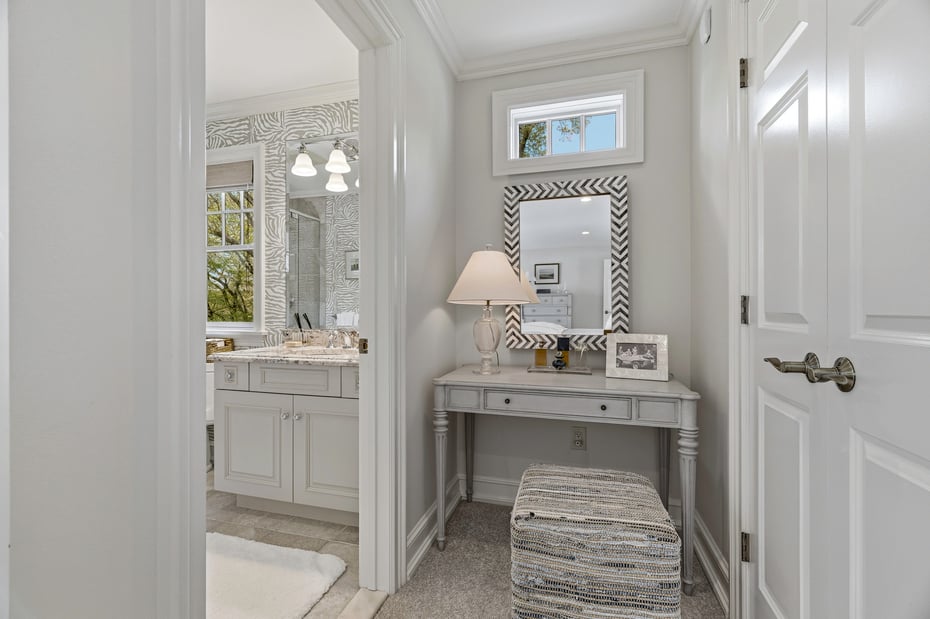 77 Joshua Lane Photo 32