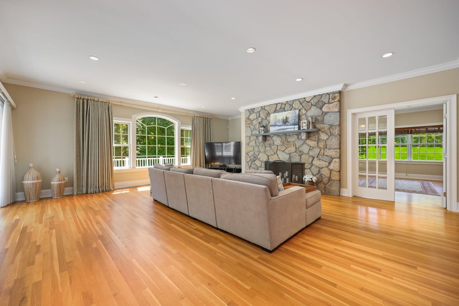 12 Woodbine Way Photo 15