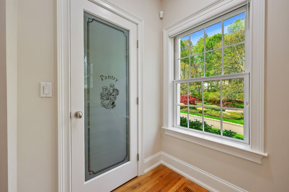 12 Woodbine Way Photo 18