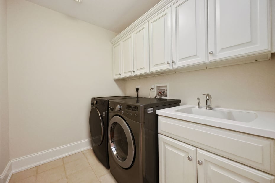 12 Woodbine Way Photo 43