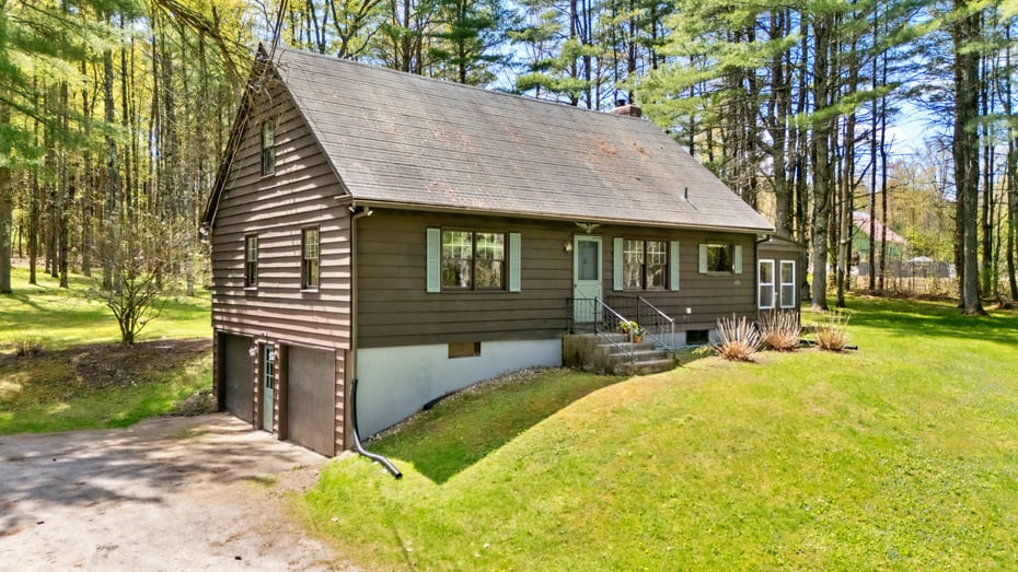 200 Hubbard St Photo 3