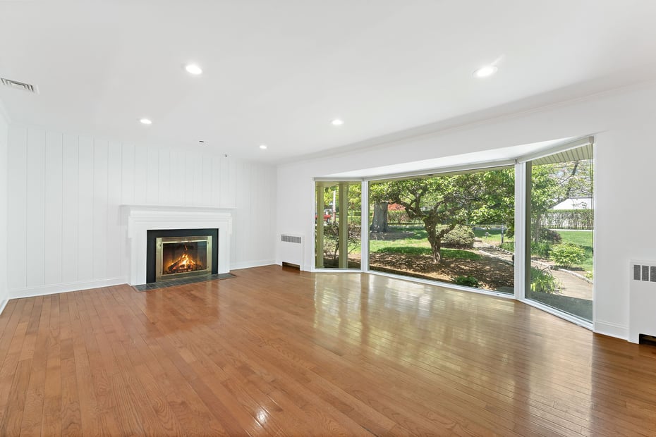 128 Moorland Drive Photo 2