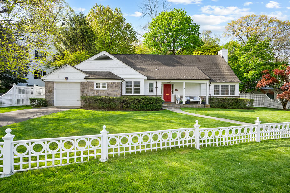 52 Midland Avenue Photo 2
