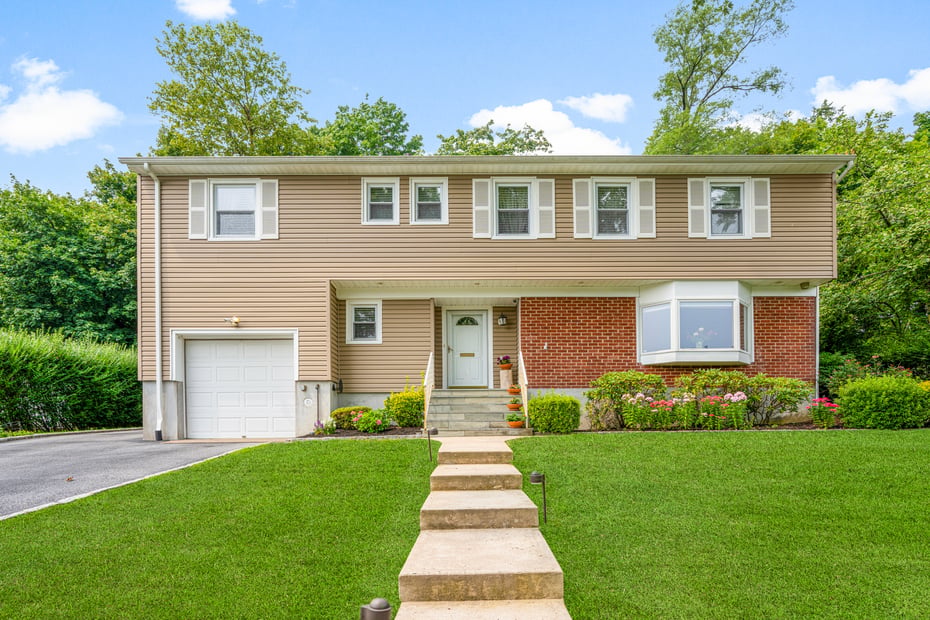 5 Oakridge Road Photo 1