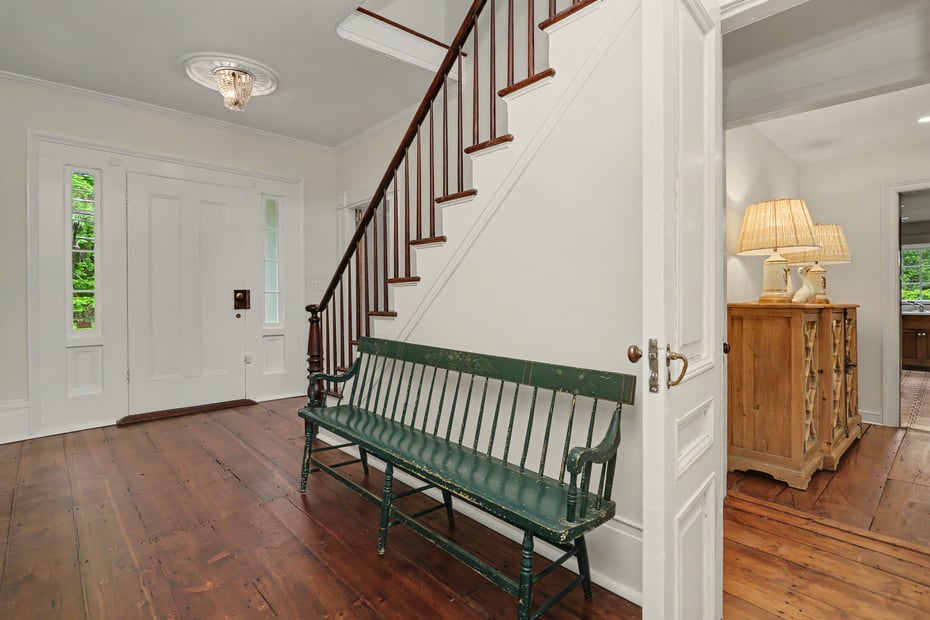 530 Roxbury Road Photo 5