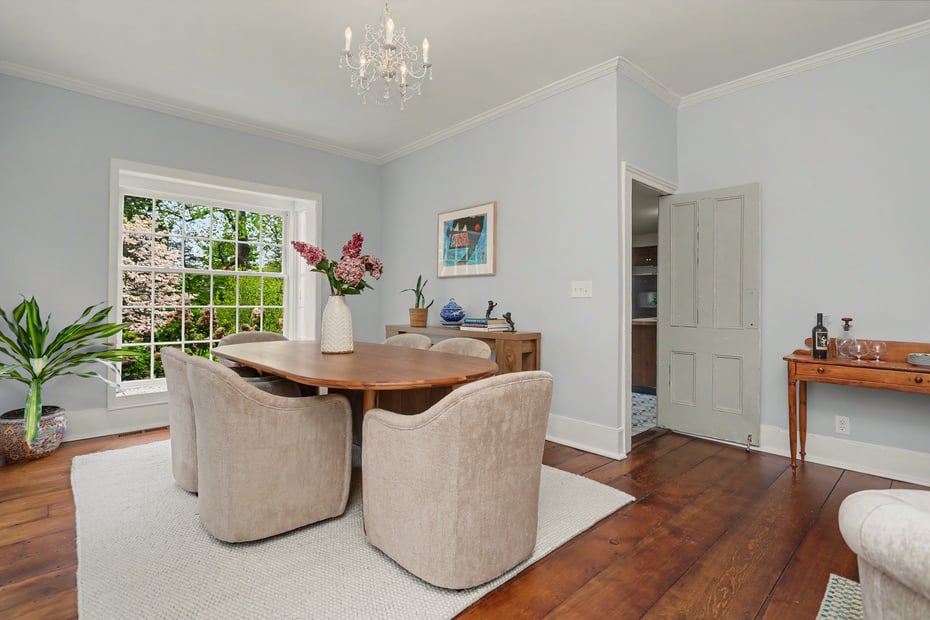 530 Roxbury Road Photo 13