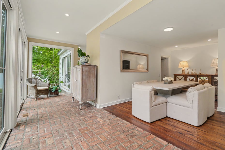 530 Roxbury Road Photo 24