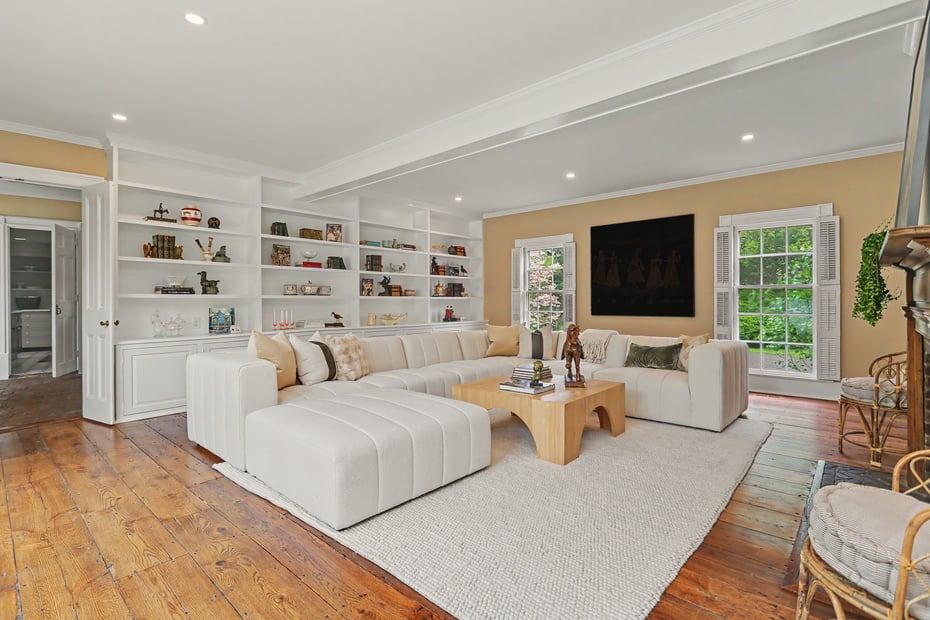 530 Roxbury Road Photo 32