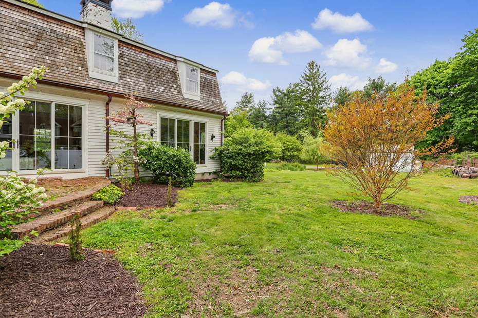 530 Roxbury Road Photo 59