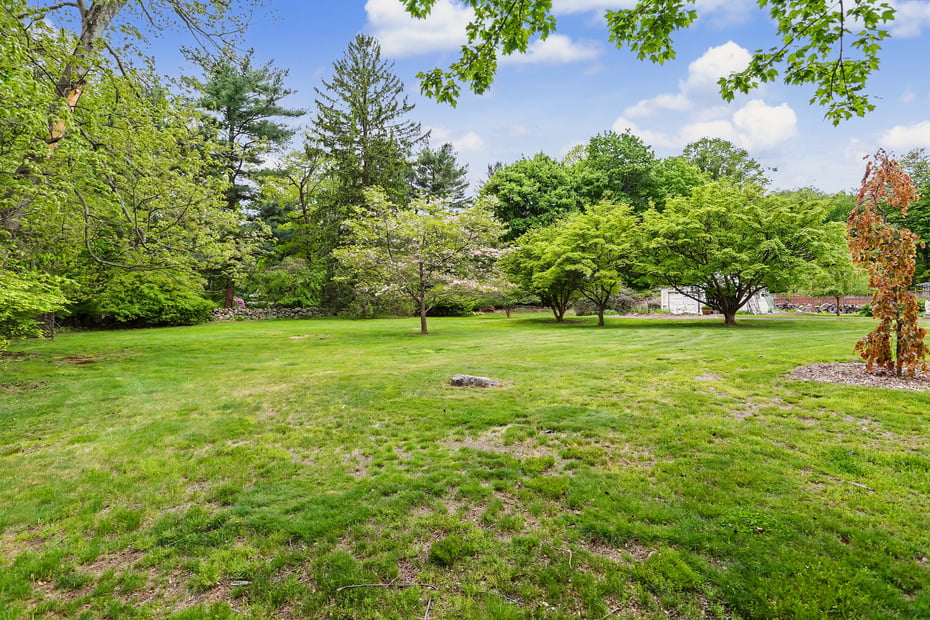 530 Roxbury Road Photo 68