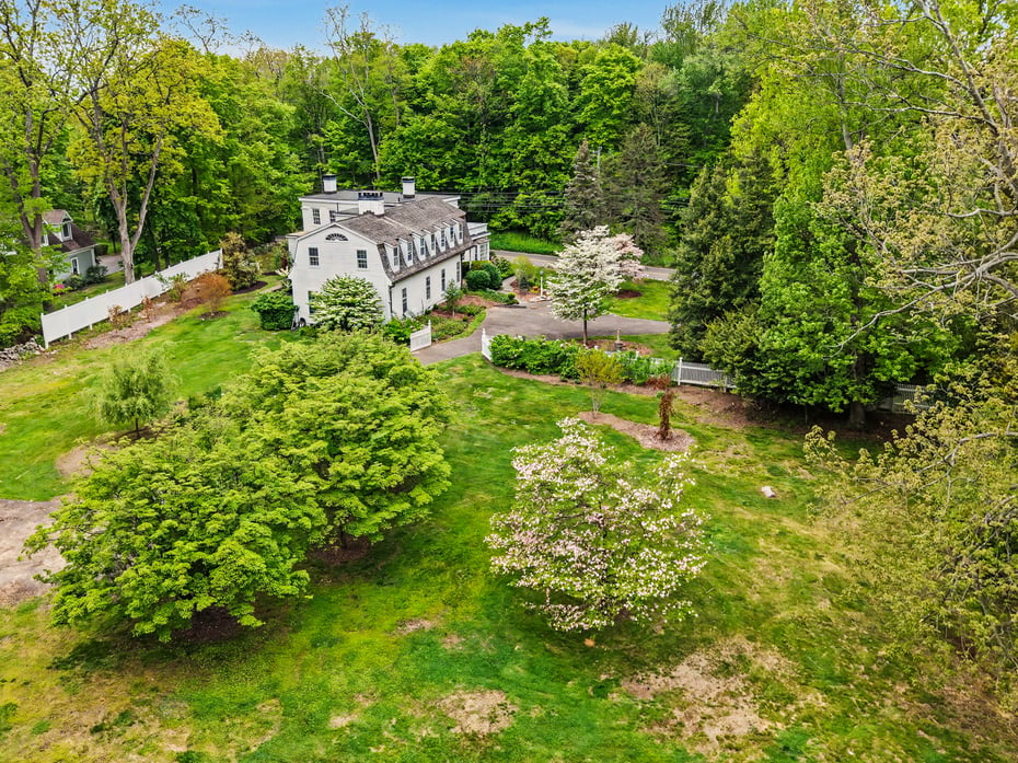 530 Roxbury Road Photo 77