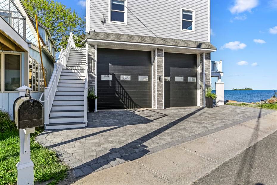 9 Stowe Avenue Photo 2
