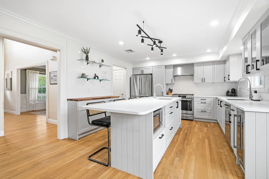 80 Third Avenue Photo 7