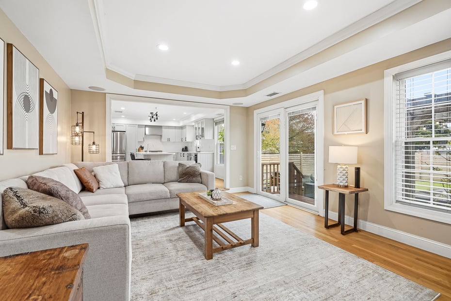 80 Third Avenue Photo 10