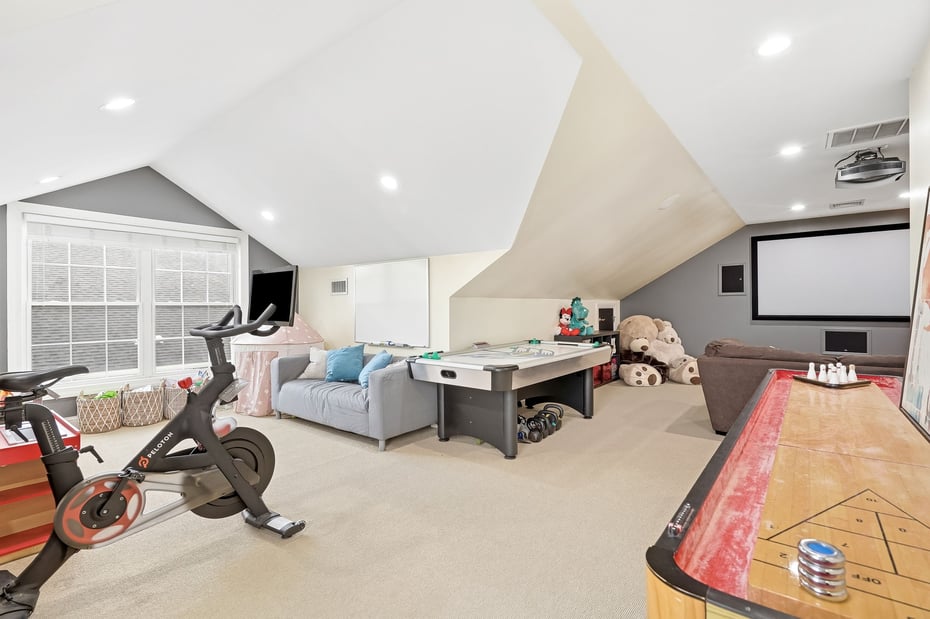 80 Third Avenue Photo 30