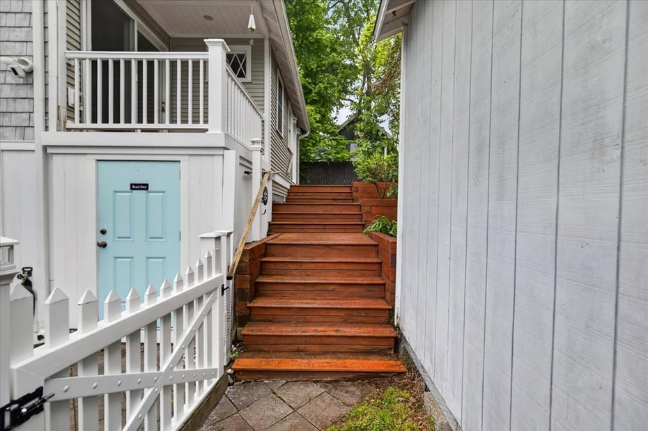 44 Warren Street Photo 3