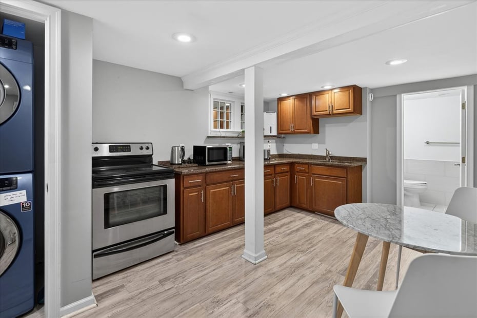 44 Warren Street Photo 26