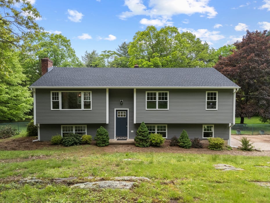 831 Nut Plains Road Photo 1