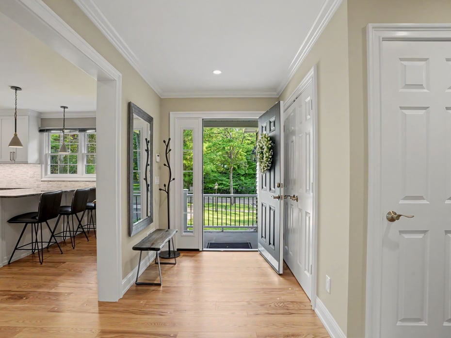 8 White Fox Road Photo 6