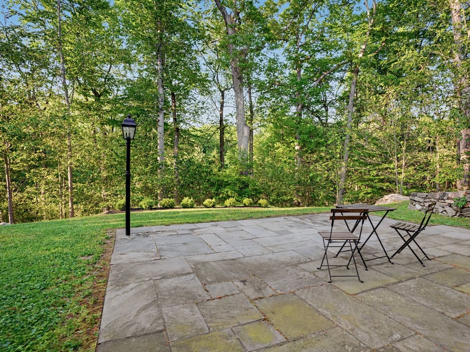 8 White Fox Road Photo 31