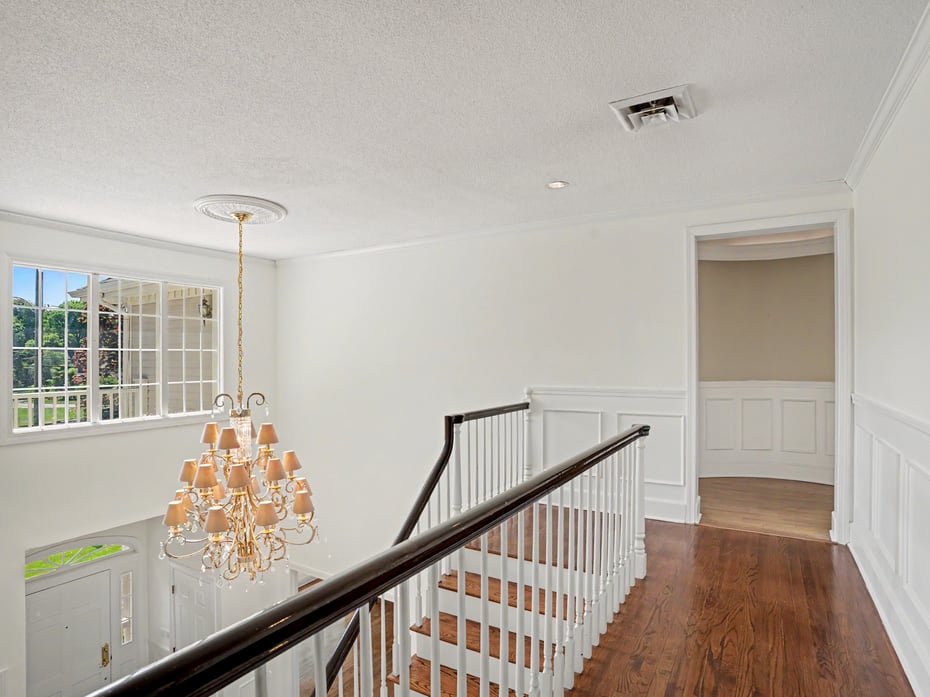 152 West River Street Photo 20