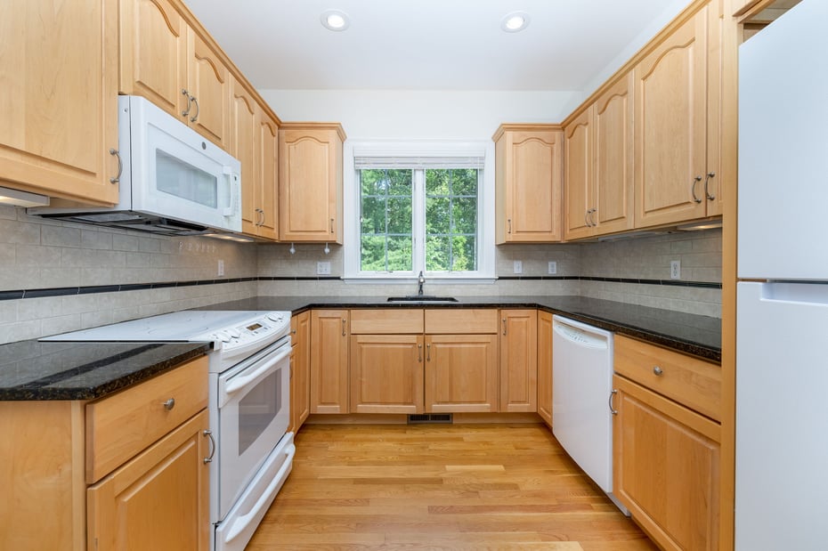 9 Ashton Circle Photo 12