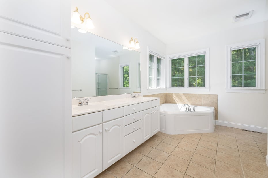 9 Ashton Circle Photo 17