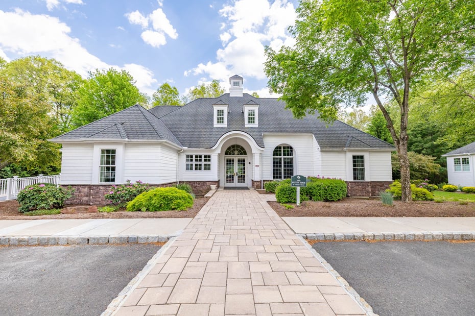 9 Ashton Circle Photo 32