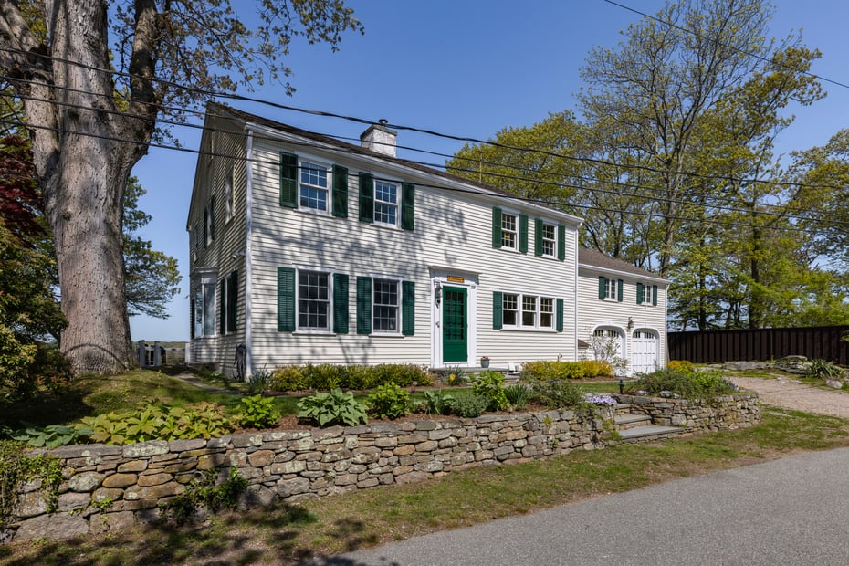 32 Money Point Road Photo 3