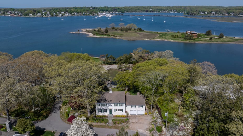 32 Money Point Road Photo 39