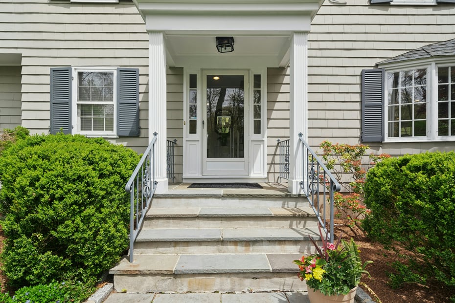 95 Alexandra Drive Photo 7