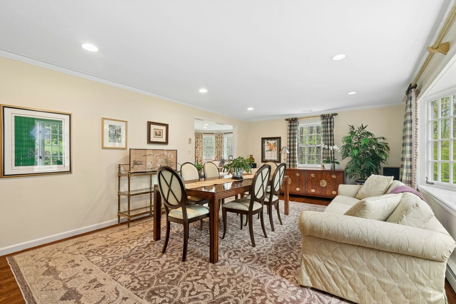 95 Alexandra Drive Photo 10
