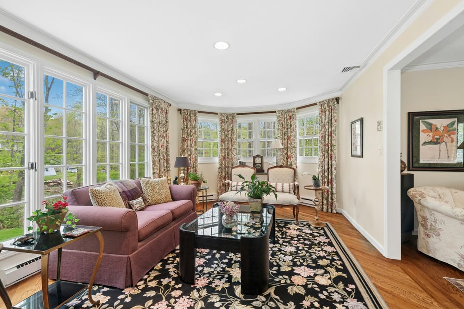 95 Alexandra Drive Photo 13