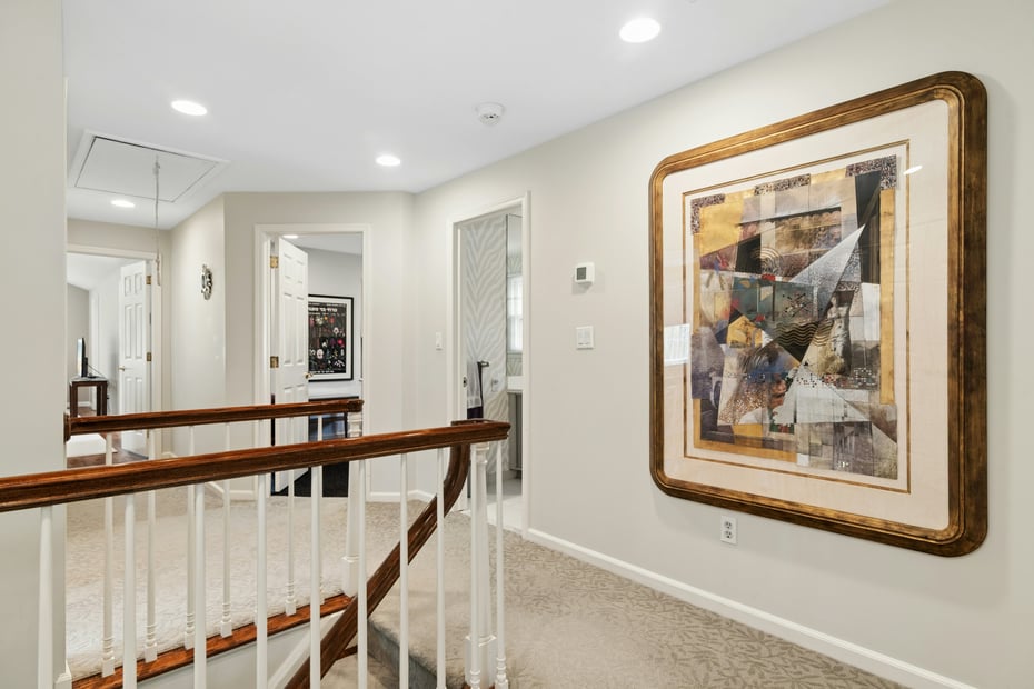 95 Alexandra Drive Photo 31