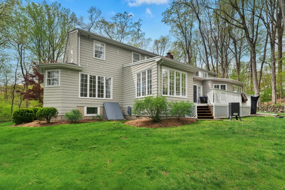 95 Alexandra Drive Photo 36