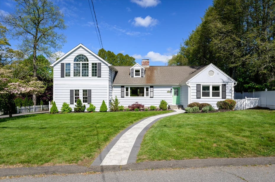 43 Green Knolls Lane Photo 1