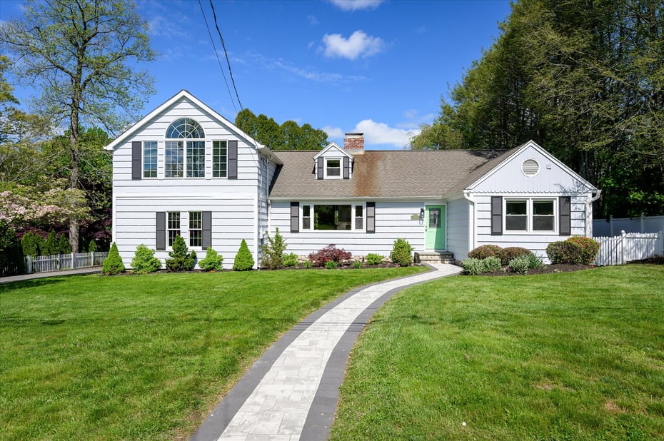 43 Green Knolls Lane Photo 2