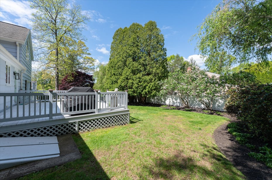 43 Green Knolls Lane Photo 6