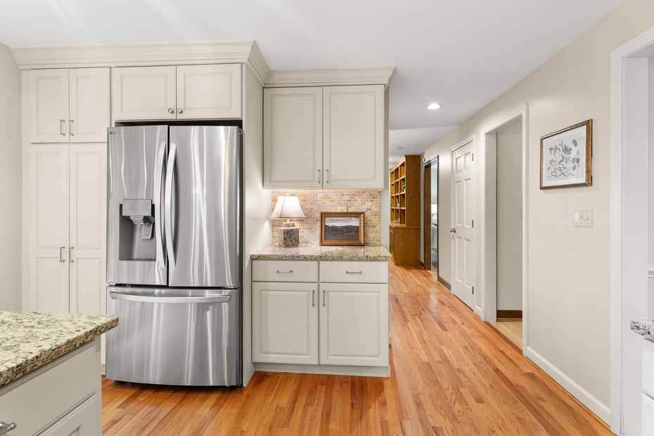 339 Meadow Road Photo 16