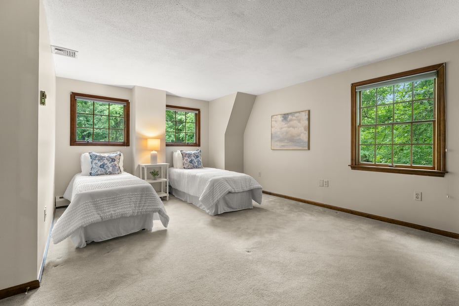 339 Meadow Road Photo 29