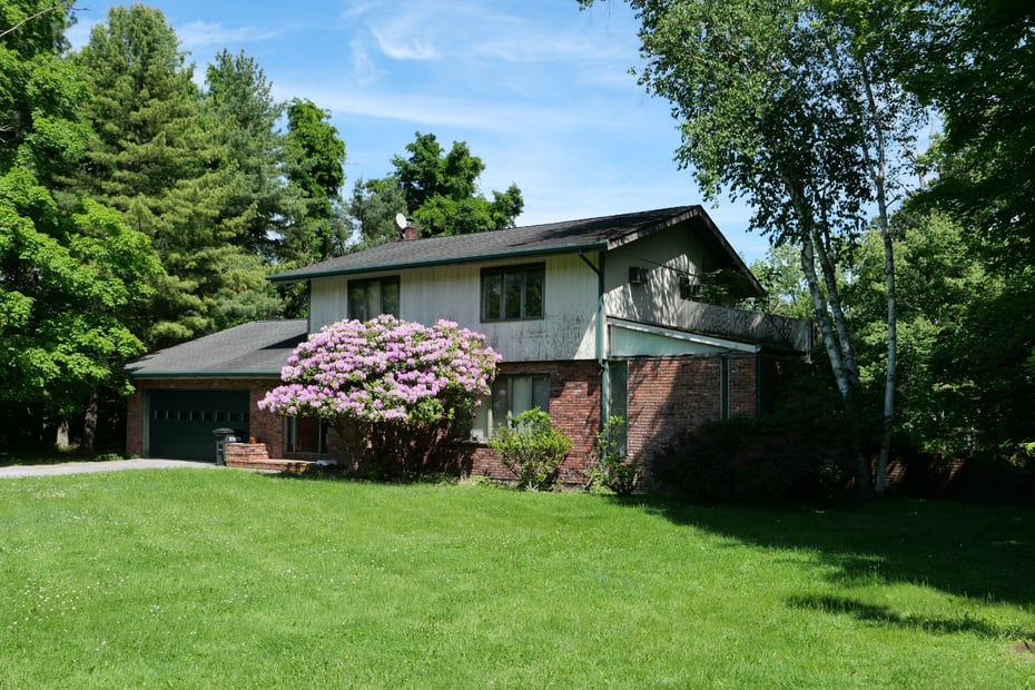 5 Maria Lane Photo 3
