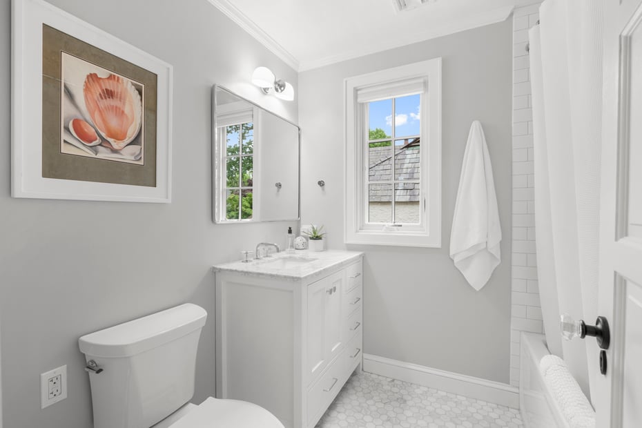 144 Douglas Place Photo 22