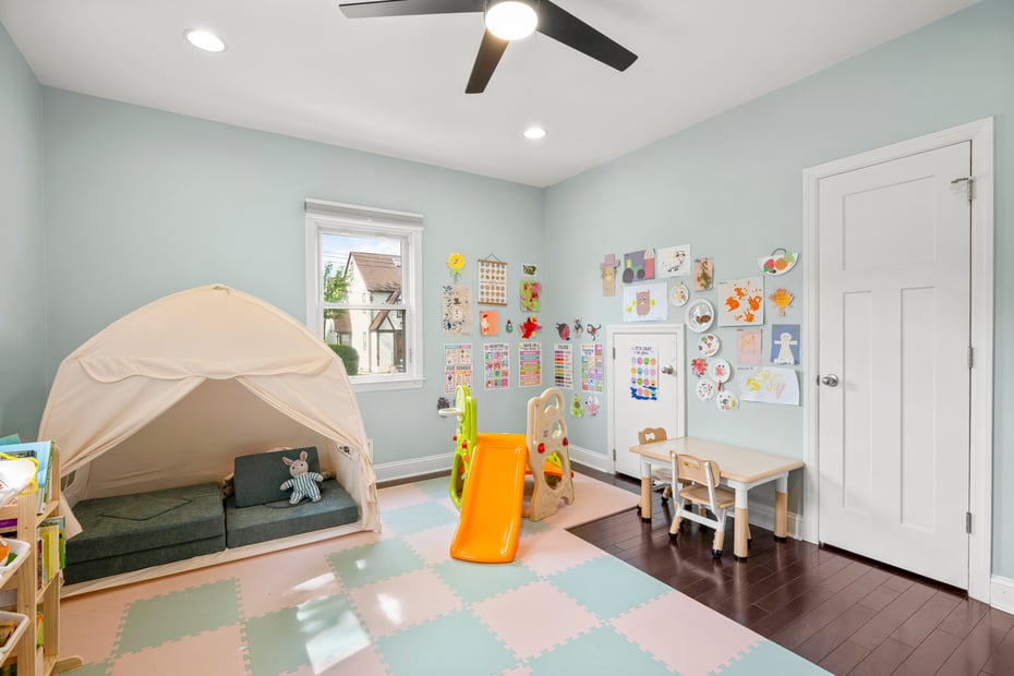 10 Bogert Place Photo 14