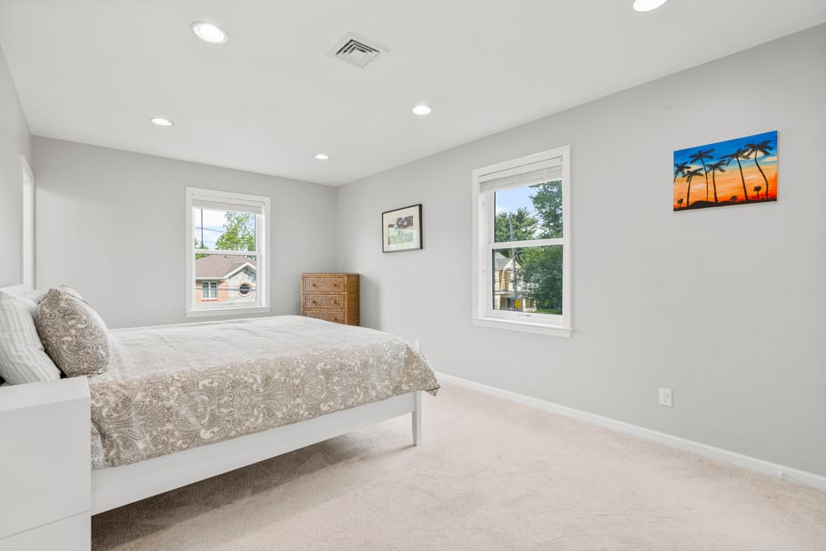 10 Bogert Place Photo 24