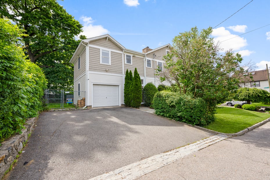 10 Bogert Place Photo 32