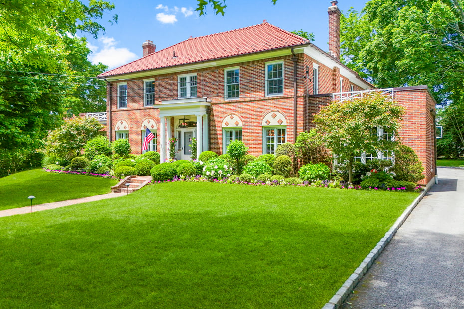 30 Elm Avenue Photo 2