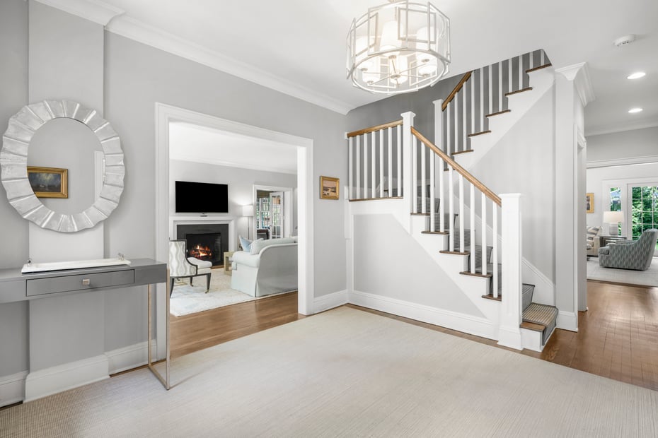 30 Elm Avenue Photo 7