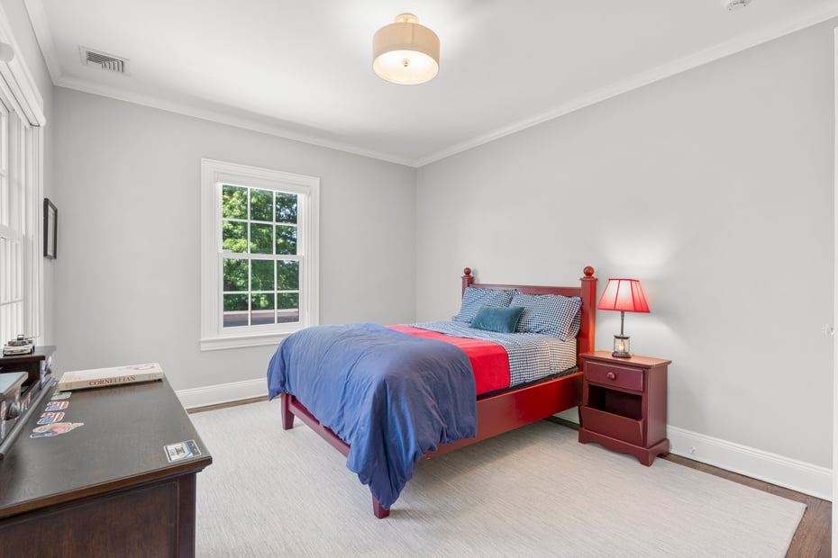30 Elm Avenue Photo 32
