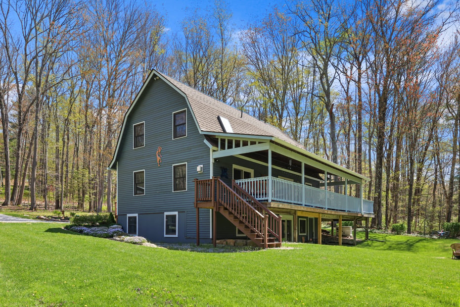 594 Shunpike Rd Photo 3